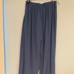 Woman’s wide leg pants